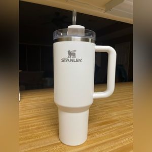 White Stanley 40 oz. Quencher